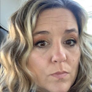 Meet your Posher, Loree